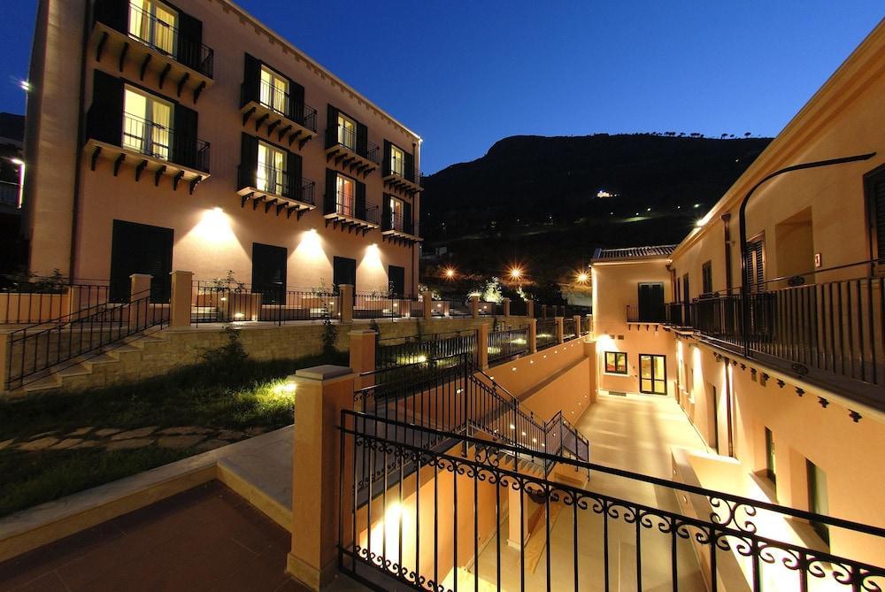 טרפאני Cerri Hotel מראה חיצוני תמונה