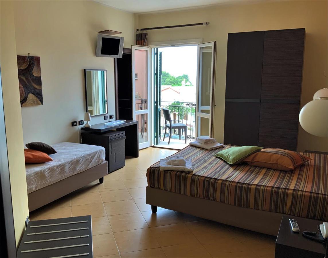 טרפאני Cerri Hotel מראה חיצוני תמונה