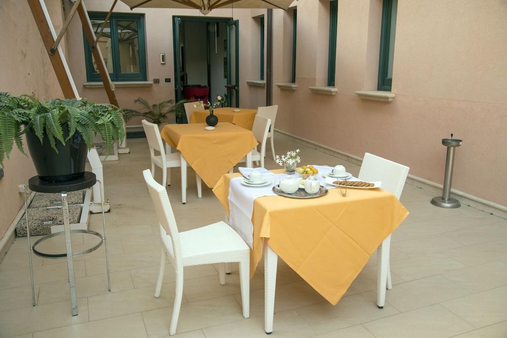טרפאני Cerri Hotel מראה חיצוני תמונה